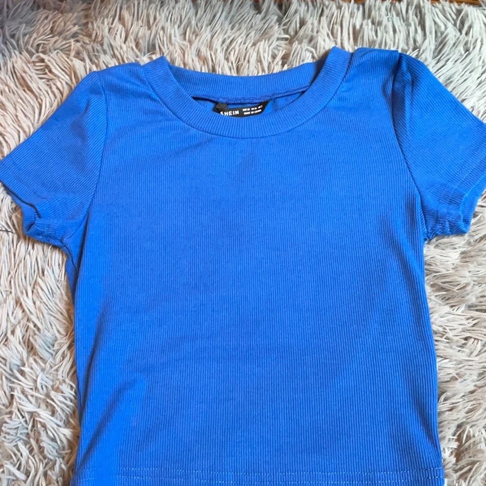 blue crop top